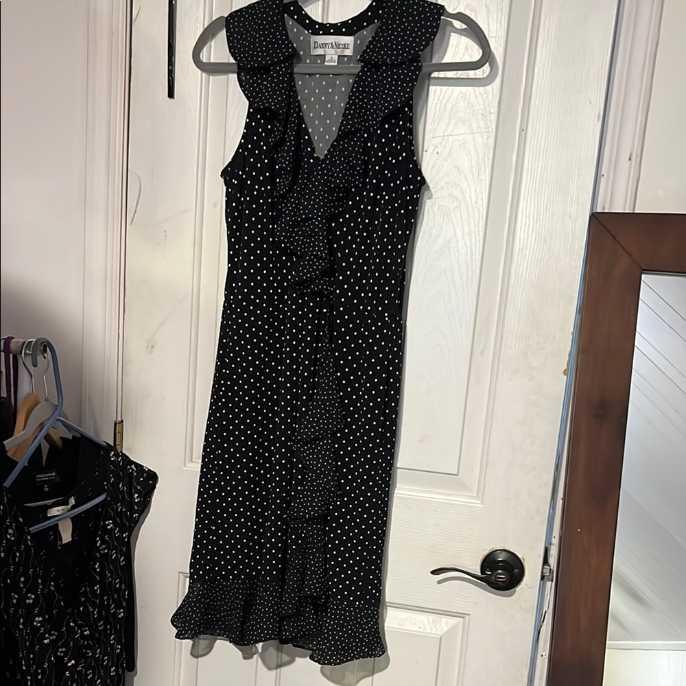 Danny & Nicole Black Sheath Midi Dress